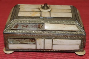 Antigua caja de baratijas de azulejos caja con tapas azulejos de patrón blanco de Asia Medio Oriente - Imagen 1 de 12