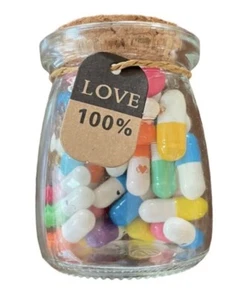 Novelty Gift 100% Love Capsules in Jar Boyfriend Girlfriend - Foto 1 di 9