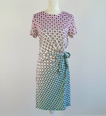 size 6 DVF DIANE VON FURSTENBERG Zoe Ombre SILK-KNIT Pleated-Tie Waist DRESS - Image 1 of 4