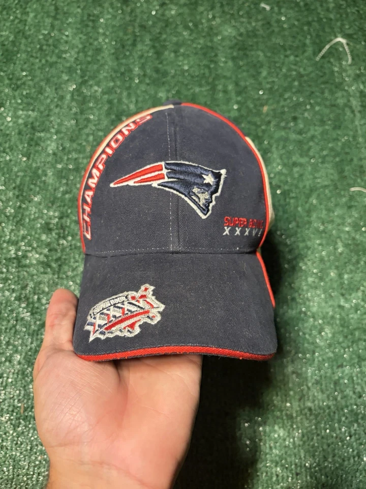 Gorra snapback vintage de los años 2000 Reebok Patriots Super Bowl Champions Foto 1 de 4