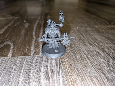 Warhammer 40k Astra Militarum Tech-Priest Enginseer - Image 1 of 3