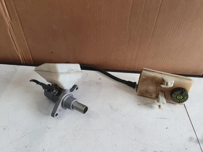 PEUGEOT 3008 T8 MASTER CYLINDER, 05/10-10/16 96540021800 - image 1 of 3