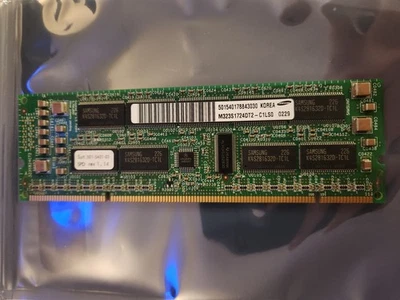 Samsung SUN M323S1724DT2-C1LS0 256mb DIMM SDRAM 100MHz PC100 232-Pin ECC Reg - Image 1 of 4