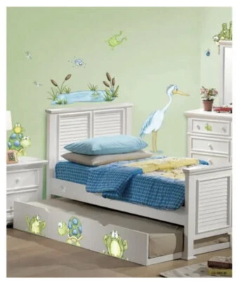 Wall Decals Pond Animals Kid's Room Decor Frogs - Image 1 of 4