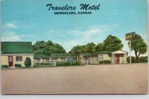 GREENSBURG, KANAS POSTCARD Travelers Motel, Roadside America, "Largest Well" - Picture 1 of 2