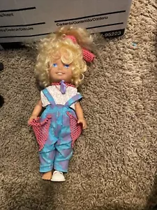 Muñeca de pelo rubio Dolly Sorpresa Playskool vintage años 80 10” ropa original con - Imagen 1 de 3