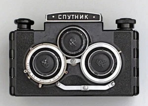 STEREO photo 120 film camera SPUTNIK twin lens/shutter T-22 - 1960s USSR made - Picture 1 of 11