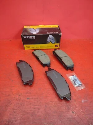 Akebono ASP691 OEM Performance Brake Pads For 1997-2016 Nissan Quest Pathfinder - Image 1 of 4