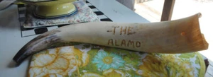 VINTAGE NATURUAL REAL COW/BULL HORN "THE ALAMO" ENGRAVED ON HORN - Picture 1 of 6