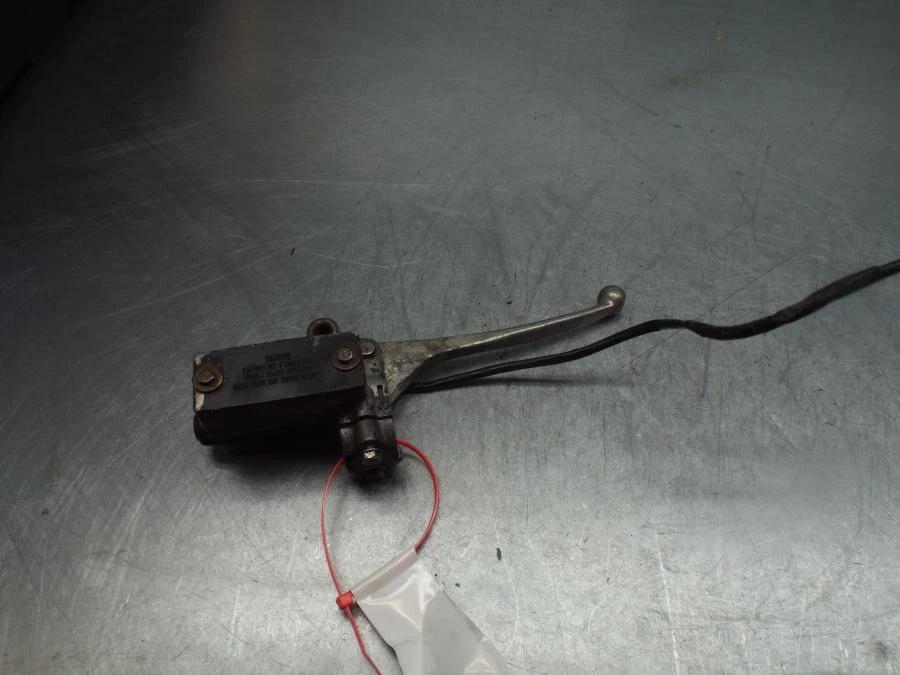 Cilindro maestro de freno delantero y palanca Kawasaki Z1000E KZ1000J Z1100A eje 1979-82 Foto 1 de 4