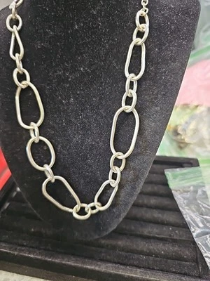 Necklace 16inch Joan Rivers  Elongated  Figaro Link Silver-tone Lobster Closure - Изображение 1 из 4