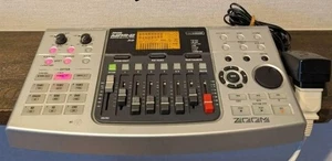 Zoom MRS-8 Multitrak Recording Studio Portable Built in condenser microphone - Picture 1 of 8