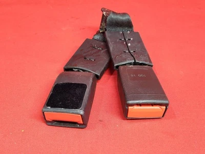 2018-2020 雪佛兰 Equinox GMC 地形后第二排右/中心座椅皮带扣 — 第 1/4 张图片