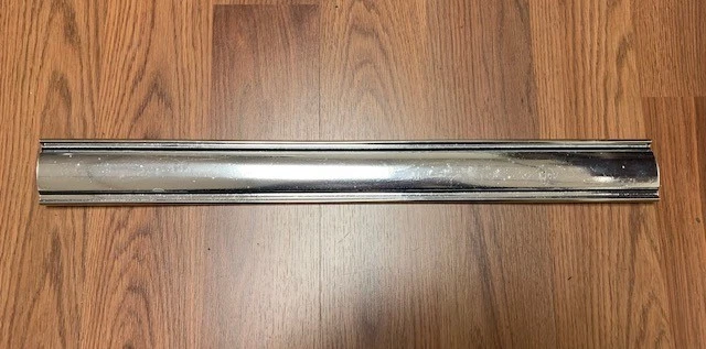 1990-1991 CHEVROLET GMC C1500 K2500 MOLDAGEM ASM PUBX SI LWR FR 15596939 NOVO FABRICANTE DE EQUIPAMENTO ORIGINAL - Imagem 1 de 2