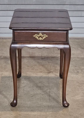 Statton Private Collection Queen Anne Style Single Drawer End Table - Image 1 of 4