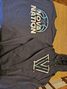 Sudadera con capucha y camiseta Villanova The Victory - Imagen 1 de 10