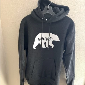 Sudadera con Capucha Mama Bear Gris Oscuro Con Bolsillo Frontal Talla Mediana - Imagen 1 de 6