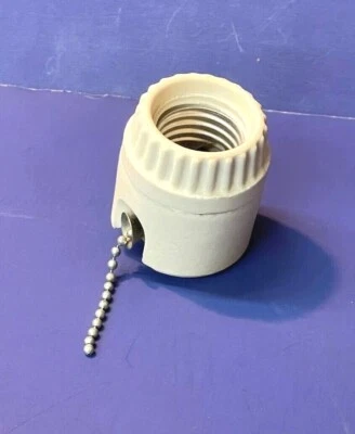 PORCELANA 250W 250V 2 Piezas SOPORTE LÁMPARA con Cadena Tirador SEÑAL ENCHUFE NUEVO 1020-S Foto 1 de 4