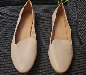 Ladies Size 8 42 5TH AVENUE Nude Beige Leather Flat Shoes Pumps Loafer