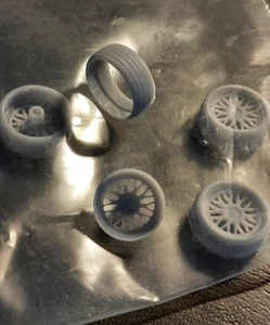 Lot de 4 Roues 1/ 43 : Résine pour GT , tuning - Imagen 1 de 1