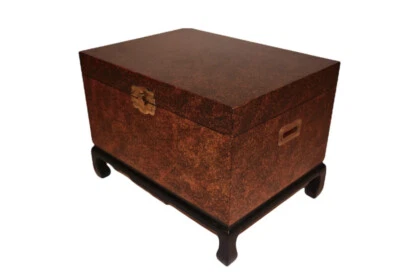 Сундук с ножками из искусственной черепахи кампании 1960-х - Изображение 1 из 3