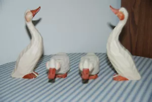 6 Inch Vintage Wooden Duck Figurines -- Set of 4 -- Animal Home Decorations - Picture 1 of 7