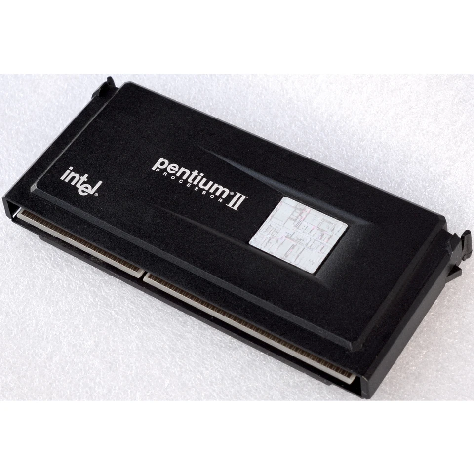 Vintage Intel Pentium II SL2HE CPU Processor 512KB Cache 266MHZ Slot 1 M205 - Image 1 of 1