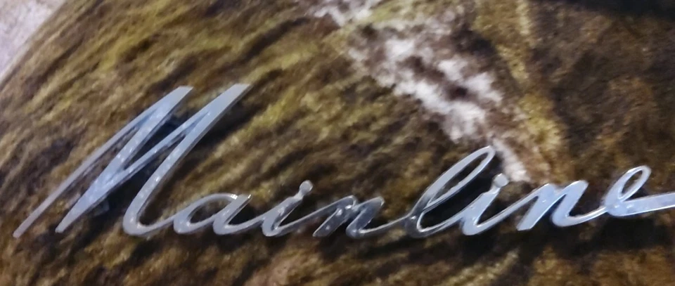 Ford Mainline 1952 fabricante de equipos originales emblema de guardabarros Ba-16098-a de fábrica Foto 1 de 4