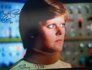PAM ROSE - SPACE 1999 ACTRESS - SIGNED COLOUR PHOTO WITH PROOF - Picture 1 of 1