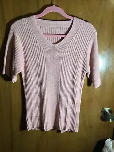 Vintage Womens Short Sleeve Medium Sweater~ Pink Acrylic - Picture 1 of 7