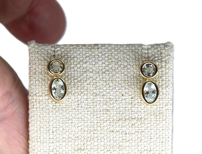 0,92 Ct. Tw. Pendientes pequeños aguamarina de oro amarillo de 14k Foto 1 de 4