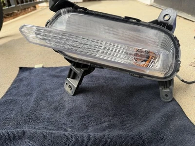 OEM 2019 2021 KIA FORTE IZQUIERDA IZQUIERDA IZQUIERDA LADO DEL CONDUCTOR HALÓGENO ÁMBAR INTERMITENTE LENTE LUZ Foto 1 de 4