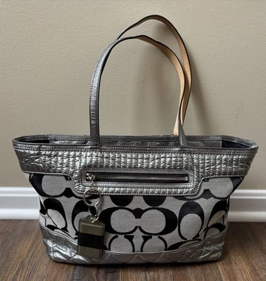 Bolso de Mano Coach Poppy Signature Metálico Acolchado Bolso de Hombro Cartera Plateado 18676 Foto 1 de 4