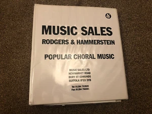 Carpeta llena de música coral popular RODGERS & HAMMERSTAIN S.A.T.B 40x folletos  - Imagen 1 de 12