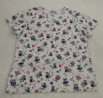 SB Scrubs Scrub Top Women's Size XL Multicolor Patriotic Owls Stars Pockets  - Image 1 of 4