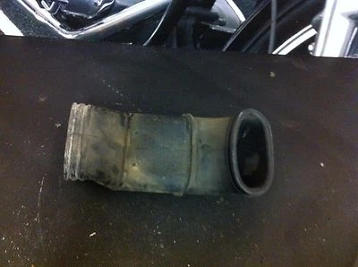 1995 95 Kawasaki Ninja ZX750L ZX750 ZX 750 ZX7R ZX7 Ram Air Duct Tube - Image 1 of 4