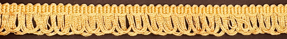 Borde de tela con flecos trenzados de lazo dorado de 1" 18 yardas recorte de vacaciones Foto 1 de 1