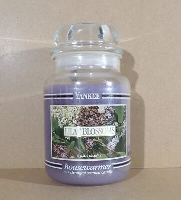 Yankee Candle Housewarmer Lilac Blossoms Banda Negra 22 OZ Retirado NUEVO Foto 1 de 4