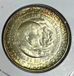 1952 WASHINGTON CARVER COMMEMORATIVE HALF DOLLAR TONED! H812 - Picture 1 of 2