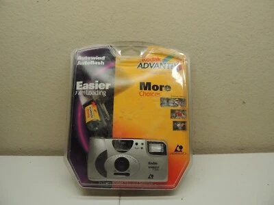 Cámara fotográfica compacta Kodak Advantix F300/1600 APS automática con película 200 - 35 mm Foto 1 de 4