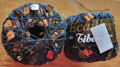 Effekt Garn*Ecailles de Tiber*Schwarz mit kupferfarbenen quadratischen Pailetten - Bild 1 von 3