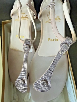 Crepé rosa Christian Louboutin. Plata luxe vintage Foto 1 de 4
