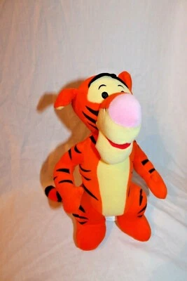 NUEVA MUÑECA DE PELUCHE WINNIE THE POOH TIGGER RATTLE 11"  Foto 1 de 4