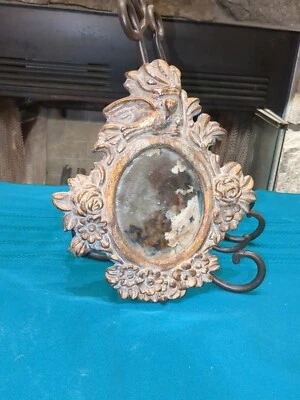 Antiguo espejo de filigrana de hierro fundido flores, cintas, figura de paloma ¡Impresionante! Foto 1 de 4