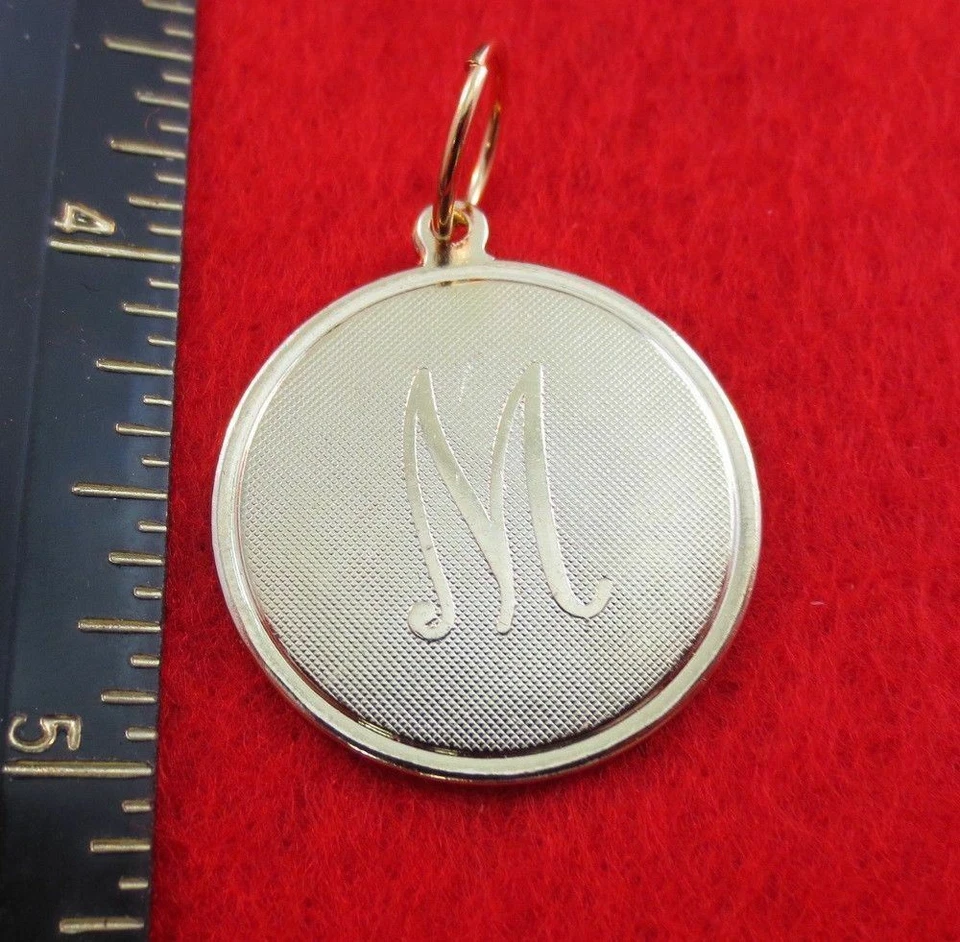 14 KT GOLD EP LARGE(OVER 1") ROUND INITIAL DISC LETTER M PENDANT CHARM - Image 1 of 1