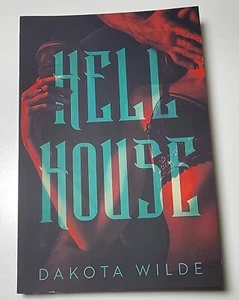 Hell House (2022, signiert, Sonderedition) - Dakota Wilde - Papiere - Bild 1 von 4