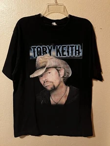 Vintage gebrauchtes schwarzes Toby Keith T-Shirt (2000er) Größe L / Marke: ALSTYLE - Bild 1 von 4