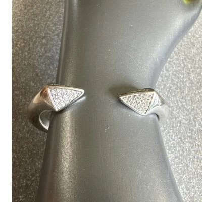 Brazalete con bisagras MM, pulsera triangular de diamantes de imitación tono plata Foto 1 de 4