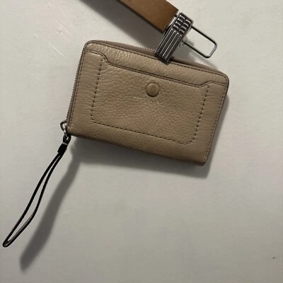 Бумажник на запястье Marc Jacobs Empire City бежевый шагреневая кожа на молнии вокруг телефона - Изображение 1 из 4