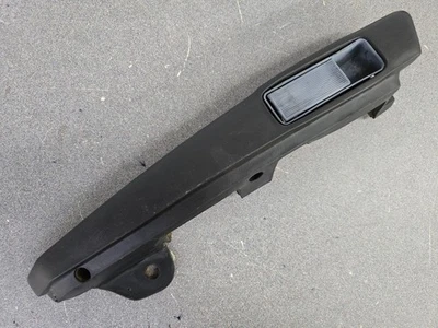 MANIJA REPOSABRAZOS PUERTA CONDUCTOR LADO IZQUIERDO PORSCHE 911 912 LWB ORIGINAL USADA Foto 1 de 4